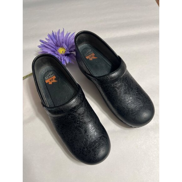 BLACK DANSKO XP CLOGS - Picture 8 of 8